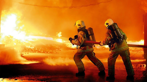 Требования к сотрудникам пожарных подразделений предложили привести в соответствие с ТК